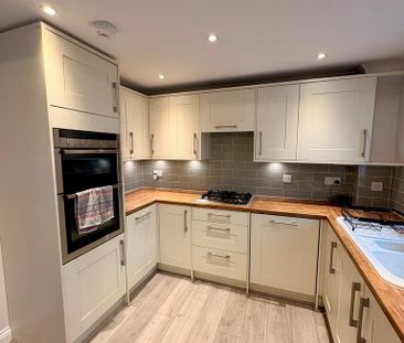 3 bedroom semi-detached house to rent - Photo 6