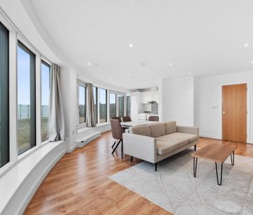 2 bedroom penthouse to rent - Photo 1