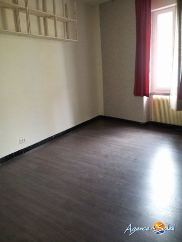 Location Appartement 3 pièces 67m² NARBONNE 11100 - Photo 5