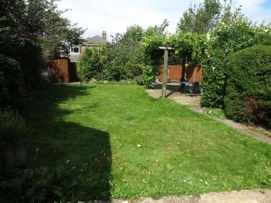 Bedroom Detached House In Wallisdown, BH10 - Photo 1