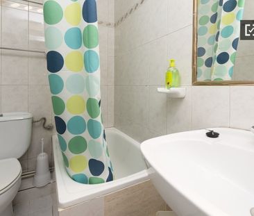 madrid, Community of Madrid 28015 - Photo 1