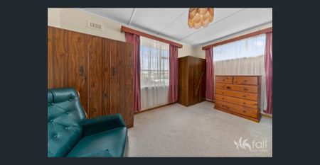 Charming Retro Home in the Heart of Claremont - Photo 4