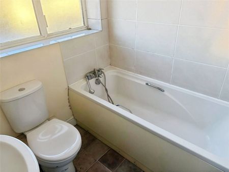 Arthur Street, Aldershot, Hampshire, GU11 1HL - Photo 3