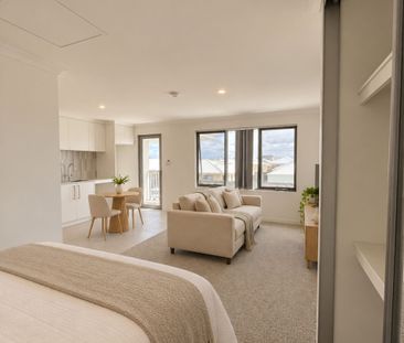 Modern, Brand-New Studio with Private Courtyard near Eden Beach! - Photo 2