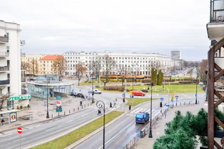 Rozkładowe przy stacji metra Plac Wilsona - Photo 5