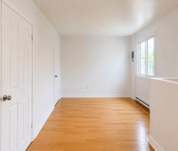 52 8e Avenue - Photo 2