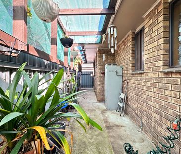 TWO BEDROOM UNIT IN MARYBOROUGH - Photo 3