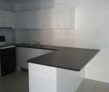 Convenient & Comfortable Apartment in Prime Location - Photo 1
