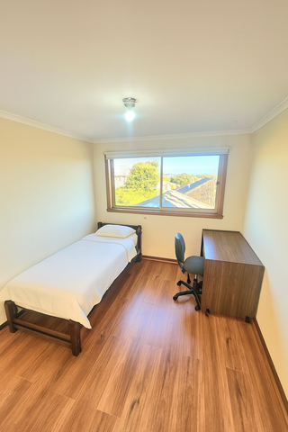 8 Weller St, Dandenong, VIC 3175 - Photo 2