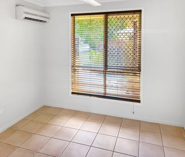 4-bedroom Family Home in Sought After Royal Sands - Photo 5