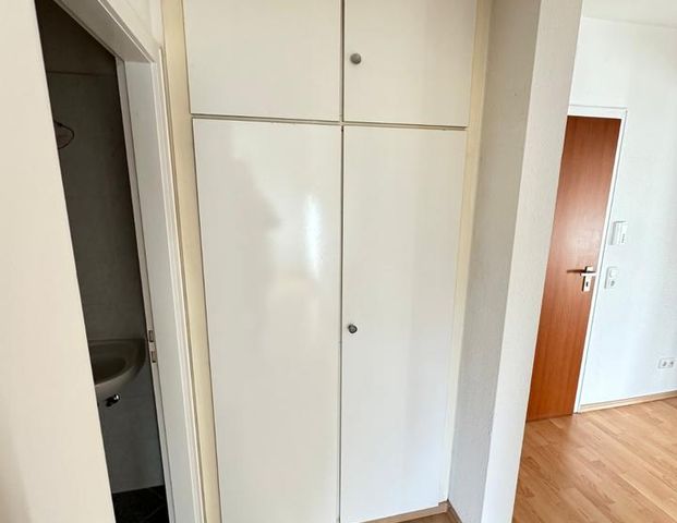 DIREKT EINZIEHEN | ZENTRAL GELEGENE 2,5-RAUM WOHNUNG AM FIREDENSPARK - Foto 1