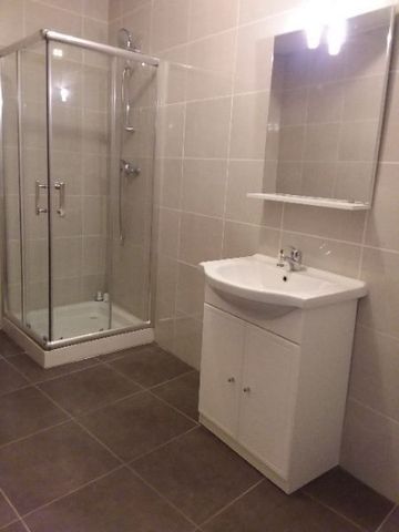 Location Appartement 1 pièce 35m² NIMES 30000 - Photo 3