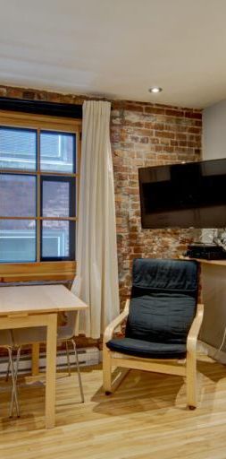 Loft entièrement meublé à louer Vieux-Québec novembre 2025 - Photo 1