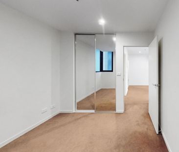 2 Bedroom Apartment in the Heart of the City!! - Photo 5