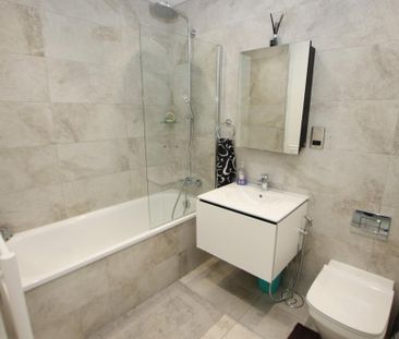 3 bedroom terraced house to rent - Photo 6