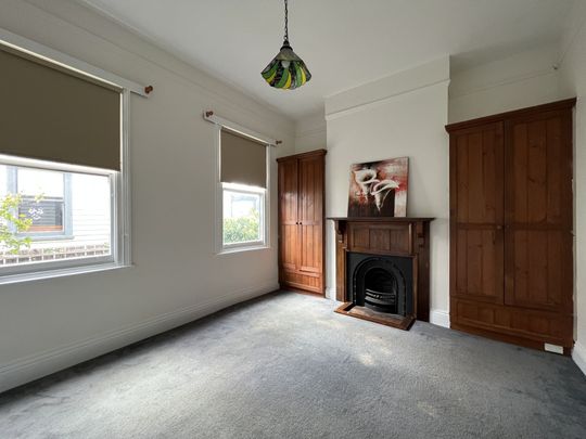 Looking for a large character Invermay home? Live here... - Photo 1
