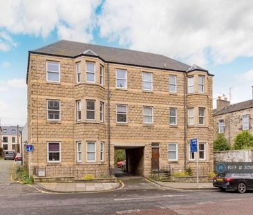4 bedroom flat to rent - Photo 5