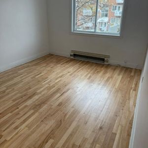 Métro Langelier, à louer, 41/2, - Photo 2