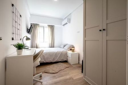 Carrer de Josep Melià Pigmalion, Valencia, Valencian Community 46009 - Photo 2