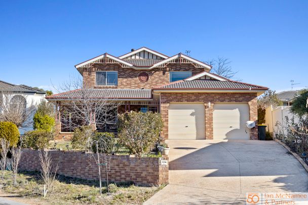 8 Binaburra Place, Queanbeyan NSW 2620 - House For Rent | Domain - Photo 1