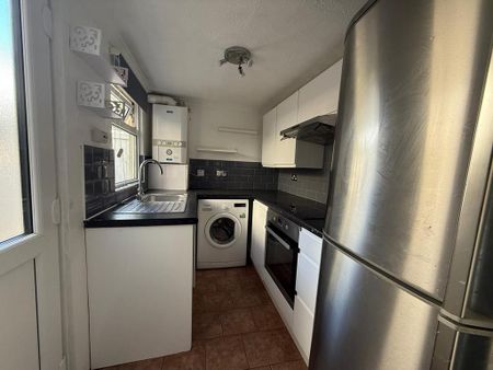 2 bedroom house to rent - Photo 3