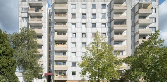 2-Zimmer-Wohnung ~ hier können Sie sofort einzeiehn! - Foto 2