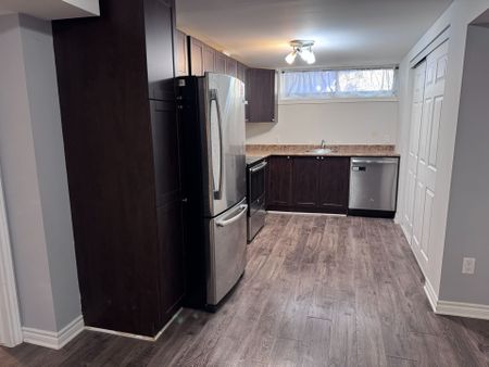 For Lease - 820-B WILLOW Avenue, Orleans - Cumberland and Area, Ontario - Photo 3