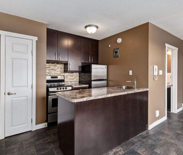Renovated Suite - 2 Bedroom - Photo 3