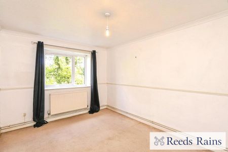 3 bedroom apartment to rent - Photo 4