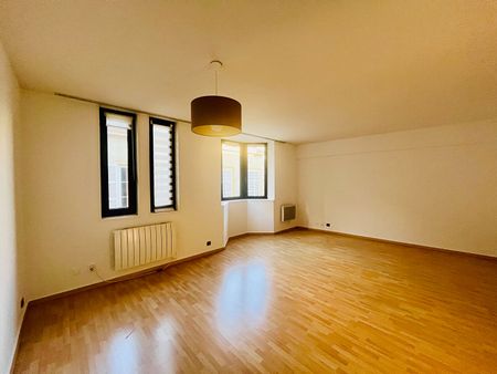 Location Appartement 2 pièces 50m² - Photo 2