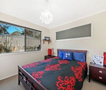 Neat & Tidy Home Close To Parks, Shops & Goodstart Early Learning P... - Photo 2