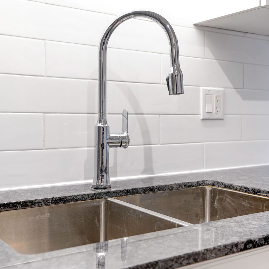 For Lease - 155 Kent Street Unit# 407, London East, Ontario - Photo 1