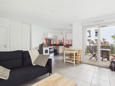 Location Appartement 25 pièces 47m² VILLEURBANNE 69100 - Photo 2