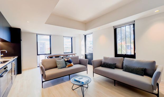 6 Bed 3 bath Apartment - Photo 1