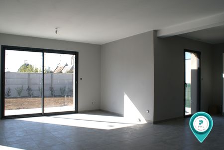 Location Maison 4 pièces 92m² - Photo 2