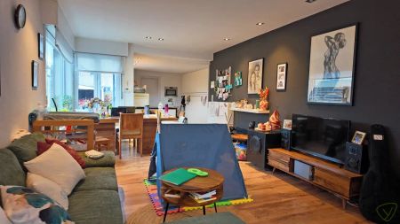 Volledig gerenoveerde woning met carport en tuin in Zelzate! - Foto 3