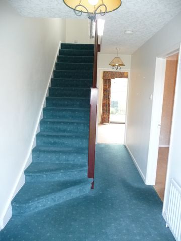 17 Grangewood road, Dundonald, Belfast, BT16 1GW - Photo 2