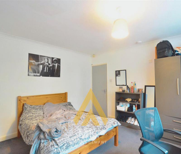 8 bedroom detached house to rent - Photo 6