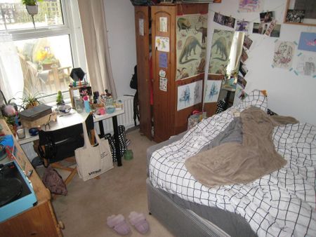 4 bedroom terraced house to rent - Photo 2