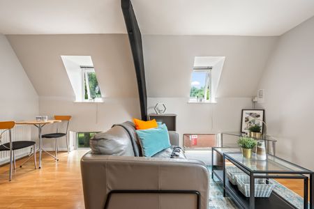 23 CLIFF ROAD - DESIGN HOUSE Leeds - LS6 2ET - Photo 2