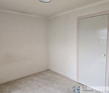 9 Pater Close, Narre Warren - Photo 3