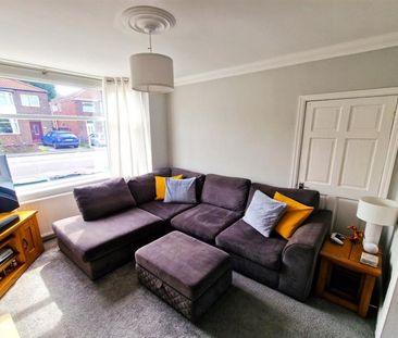 3 Bedroom Semi Detached To Let - Photo 3