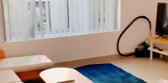 2 bed 1 bath - Photo 2