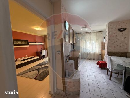 Apartament cu 3 camere de închiriat în zona Dacia - Fotografie 2