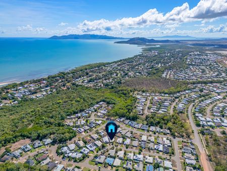 16 Bluff Street, Bushland Beach QLD 4818 - House For Rent | Domain - Photo 2