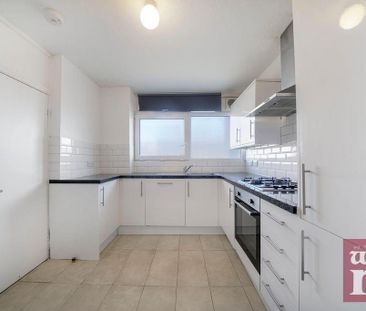 3 bedroom flat to rent - Photo 6