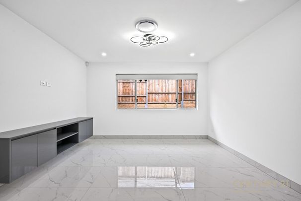 Beautiful Family Home - Photo 1