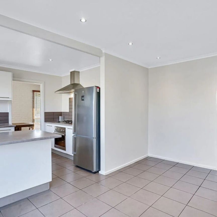 1 Prouse Place, Werribee. - Photo 1