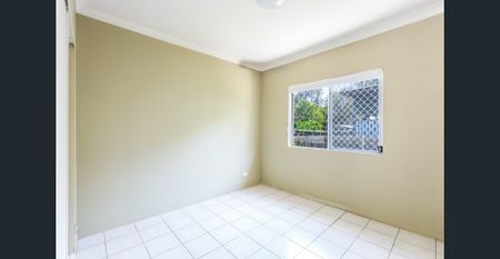 Lovely 3 bedroom house with all essential you need - Photo 5