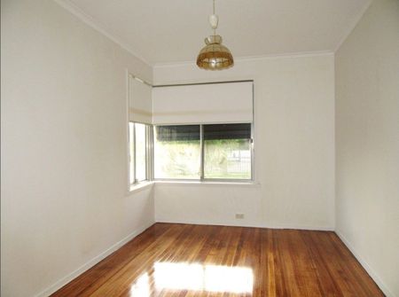 Thinking of selling? Contact our agent - Photo 2